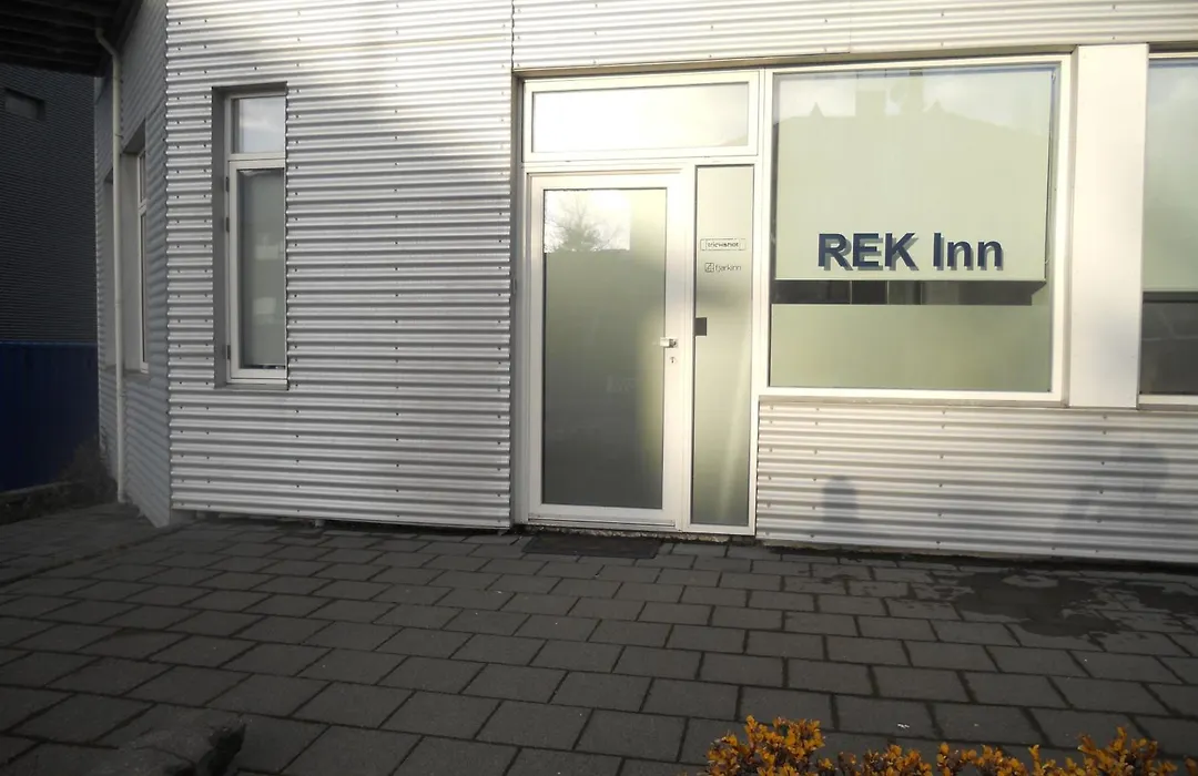 Rek Inn-1