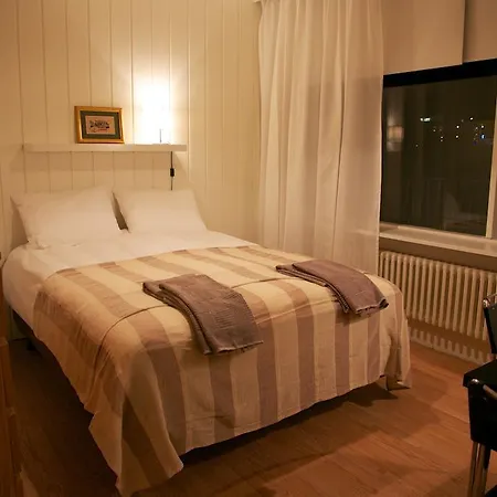 Star Guesthouse-3